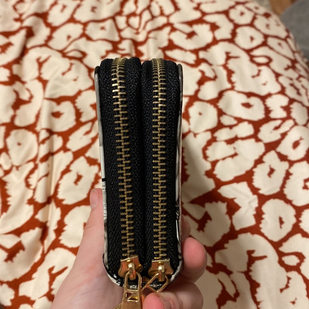 Wallet - Picture 3 of 5